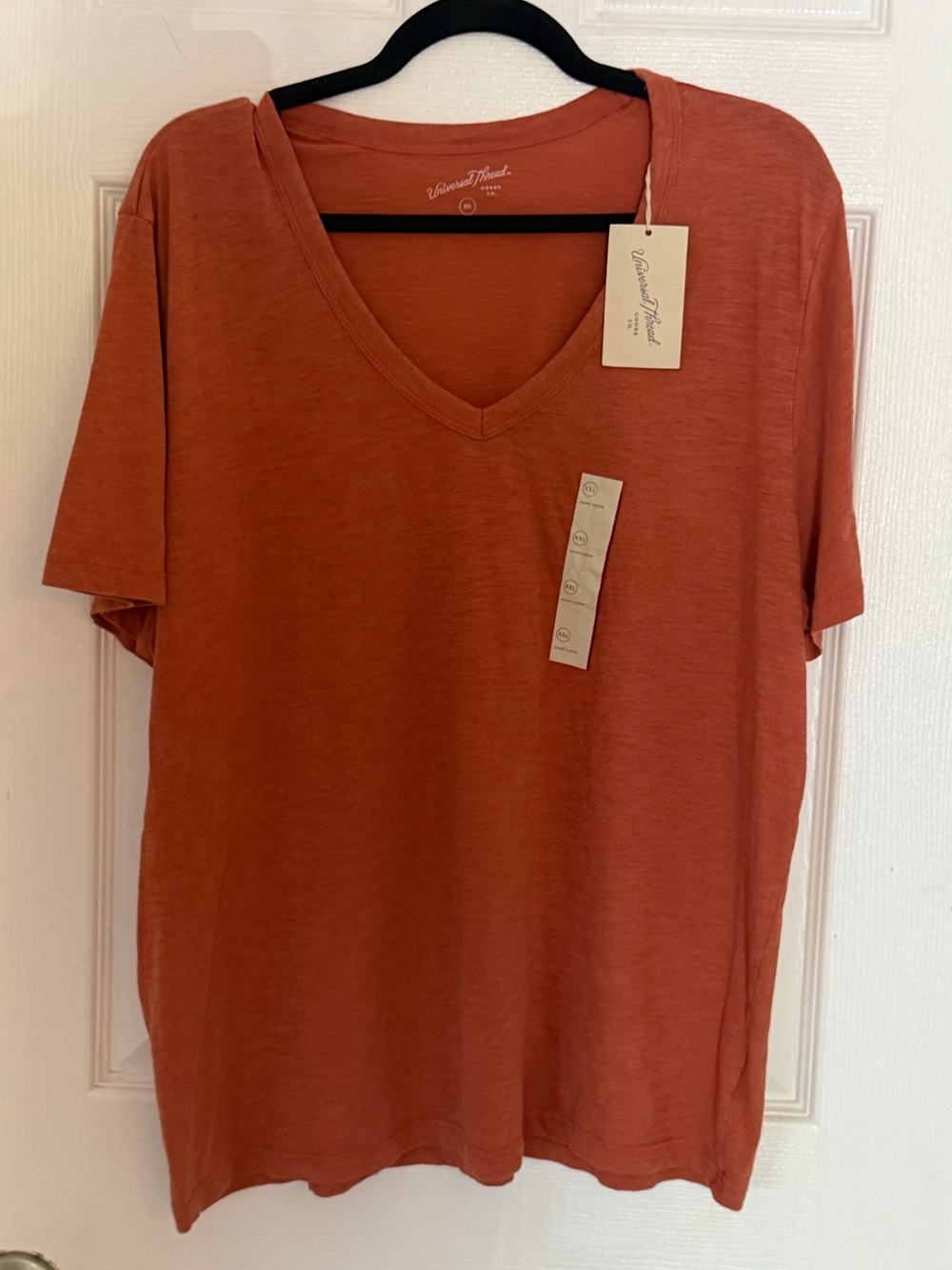 Universal Thread Rust Orange V-Neck Short Sleeve Tee XXL